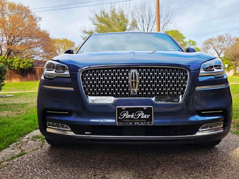 Used 2020 Lincoln Aviator Reserve w/ Equipment Group 202A image 5