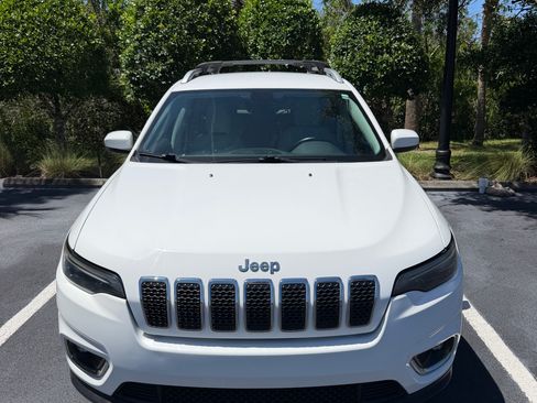 Used 2019 Jeep Cherokee Limited FWD image 4