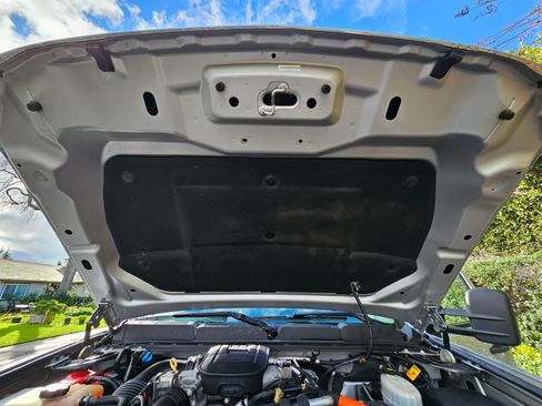 Used 2011 Chevrolet Silverado 2500 LT w/ Interior Plus Package image 11