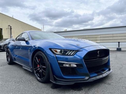 Used 2021 Ford Mustang Shelby GT500 w/ Technology Package RWD image 5
