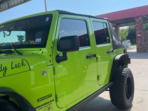 Used 2012 Jeep Wrangler Unlimited Sport image 2