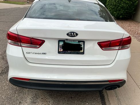 Used 2017 Kia Optima LX FWD image 13