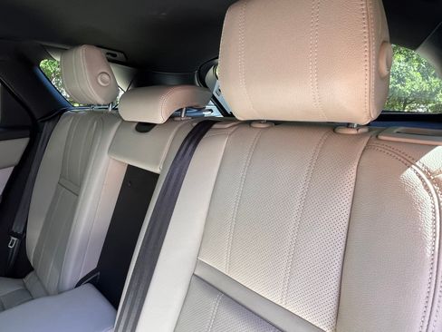 Used 2020 Land Rover Range Rover Velar R-Dynamic S image 17