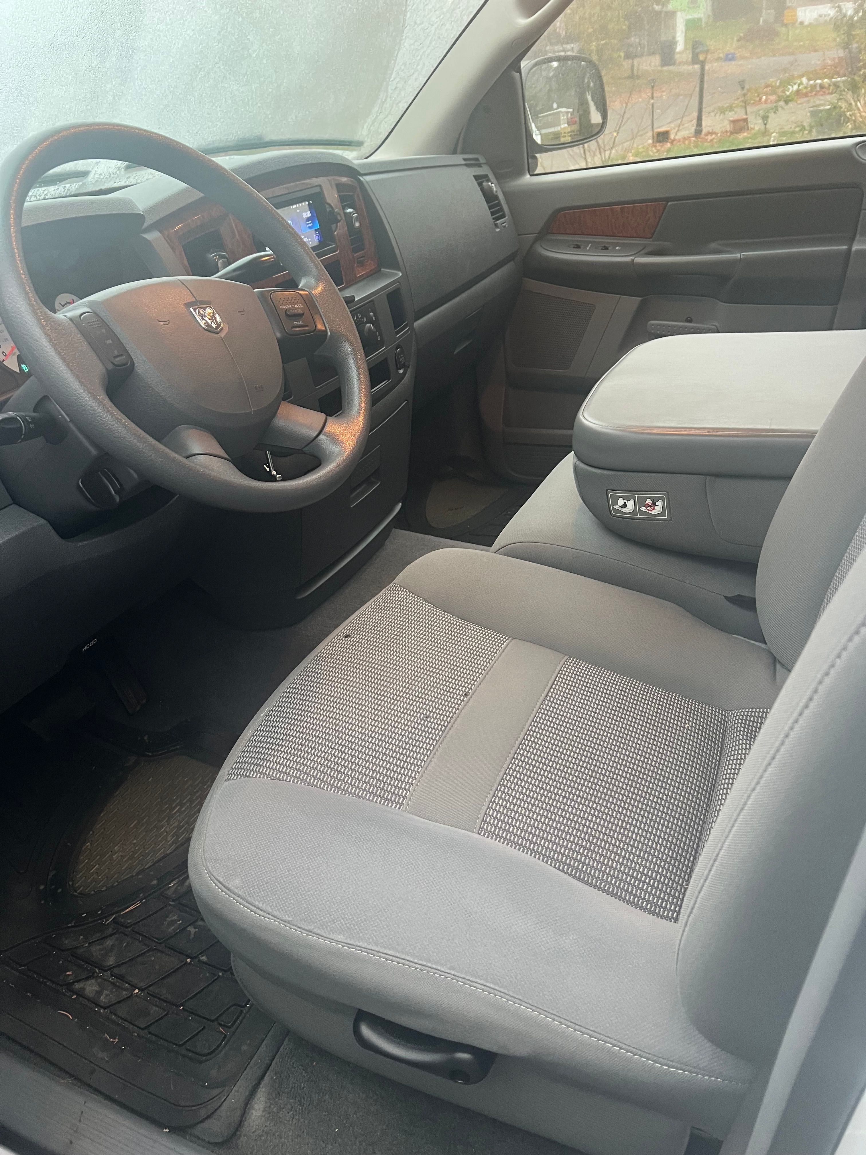 Used 2006 Dodge Ram 1500 Truck SLT RWD image 4