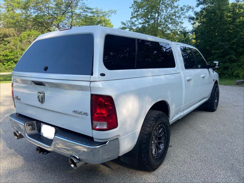Used 2019 RAM 1500 Big Horn AWD/4WD image 5