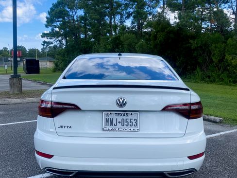 Used 2019 Volkswagen Jetta R-Line FWD image 5