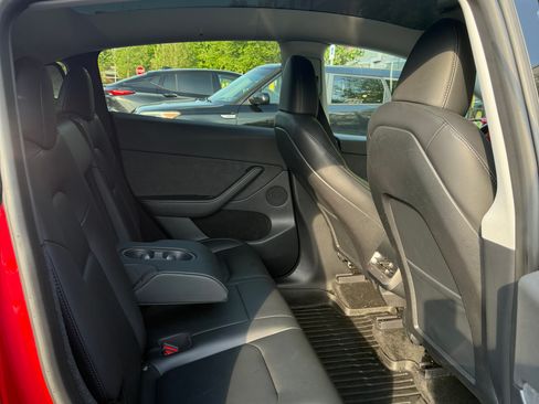 Used 2023 Tesla Model Y Long Range AWD/4WD image 11