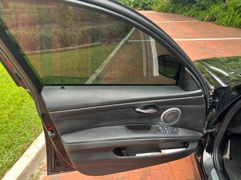 Used 2011 BMW M3 Sedan image 22