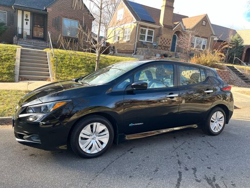 Used 2019 Nissan Leaf S w/ S Charge Package image 1