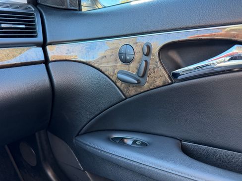 Used 2008 Mercedes-Benz E 350 Sedan image 23