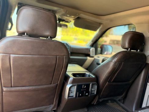 Used 2019 Ford F150 Limited w/ Trailer Tow Package image 12