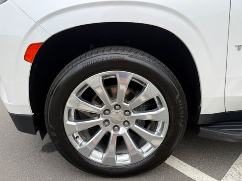 Used 2021 Chevrolet Tahoe Premier AWD/4WD image 12