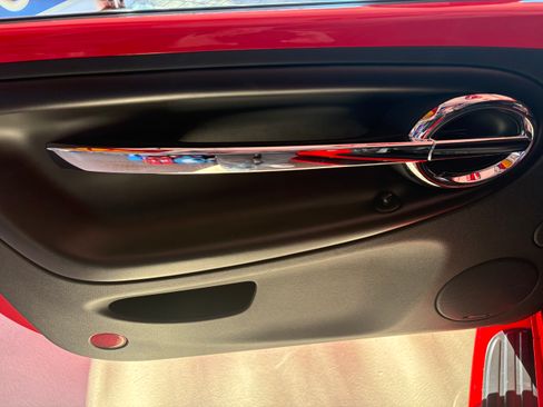 Used 2006 Chevrolet SSR w/ Preferred Equipment Group image 15