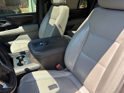 Used 2021 Chevrolet Tahoe Z71 w/ Z71 Signature Package image 10