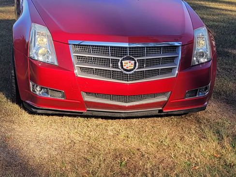 Used 2010 Cadillac CTS Premium image 8