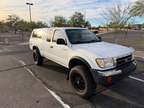 Used 2000 Toyota Tacoma 4x4 Xtracab V6 image 4