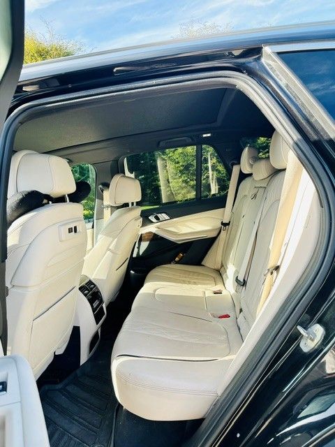 Used 2020 BMW X5 xDrive40i w/ Luxury Seating Package AWD/4WD image 5