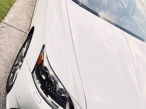 Used 2013 Lexus LS 460 L w/ Preferred Accessory Package RWD image 24