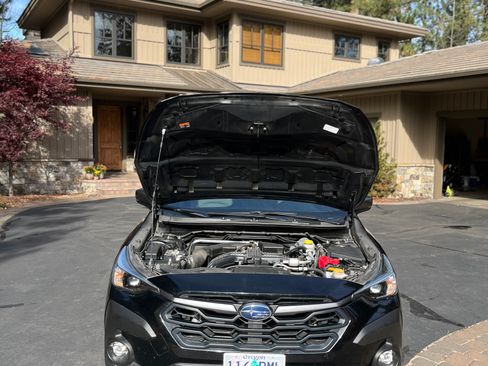 Used 2024 Subaru Crosstrek 2.0i Premium w/ Popular Package #4 image 6