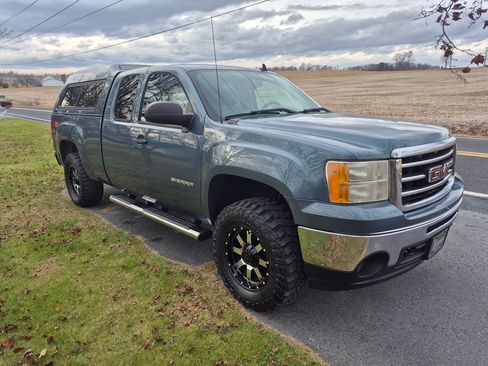 Used 2013 GMC Sierra 1500 SLE w/ Power Tech Package image 1