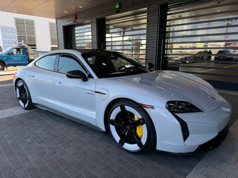 Used 2025 Porsche Taycan Turbo S image 8