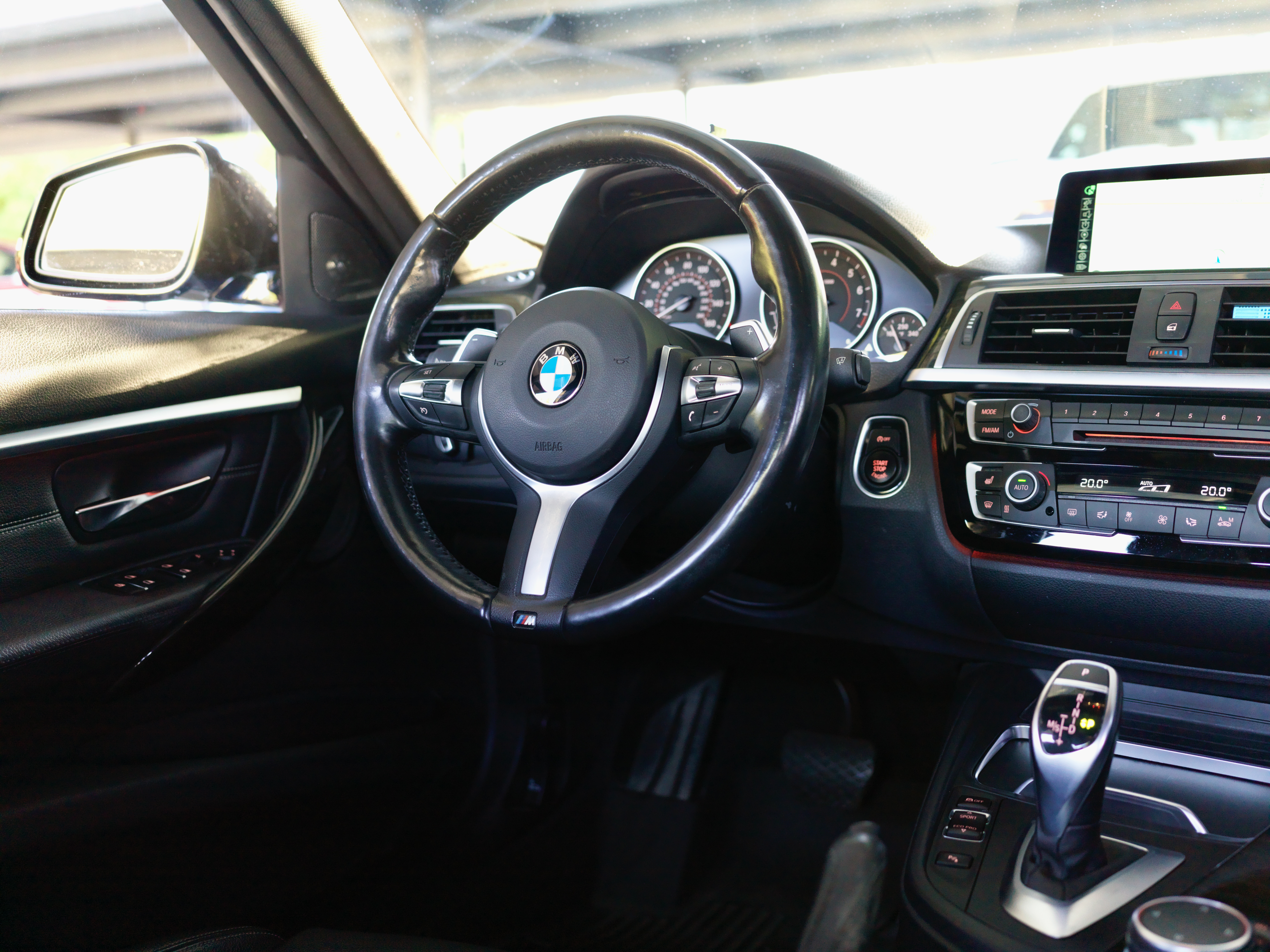 Used 2016 BMW 328i xDrive Sedan AWD/4WD image 10