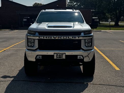 Used 2021 Chevrolet Silverado 2500 LT w/ Texas Edition AWD/4WD image 13