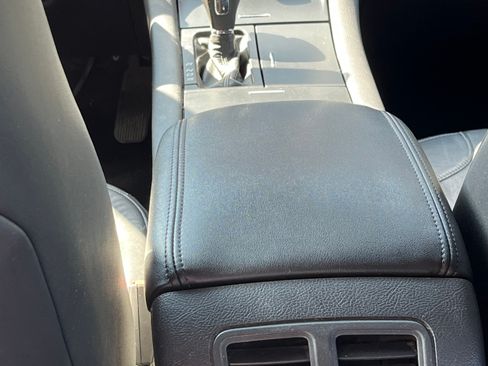 Used 2013 Ford Taurus SEL image 10