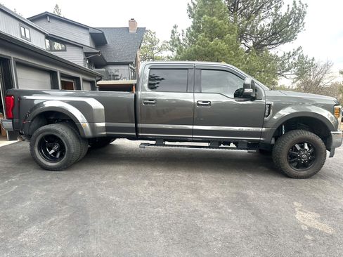 Used 2018 Ford F350 Lariat w/ Lariat Value Package image 2