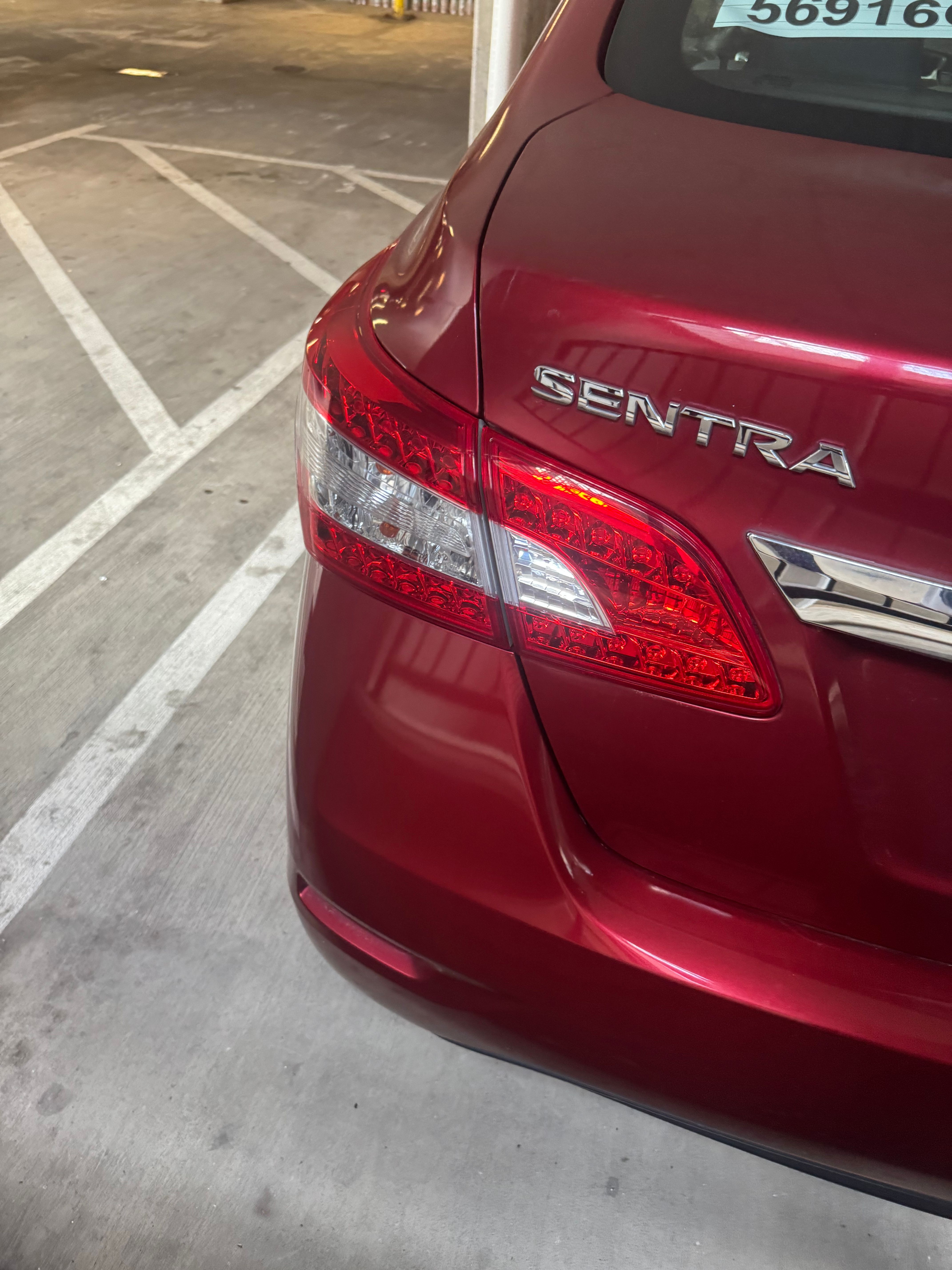 Used 2015 Nissan Sentra SV FWD image 6