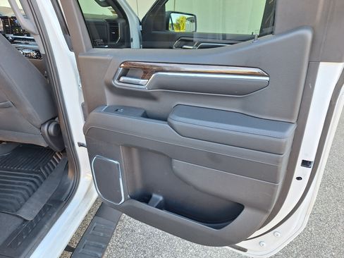 Used 2024 GMC Sierra 1500 Elevation image 19