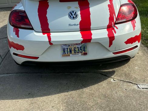 Used 2019 Volkswagen Beetle 2.0T S image 6