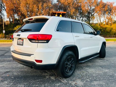 Used 2018 Jeep Grand Cherokee Laredo image 6