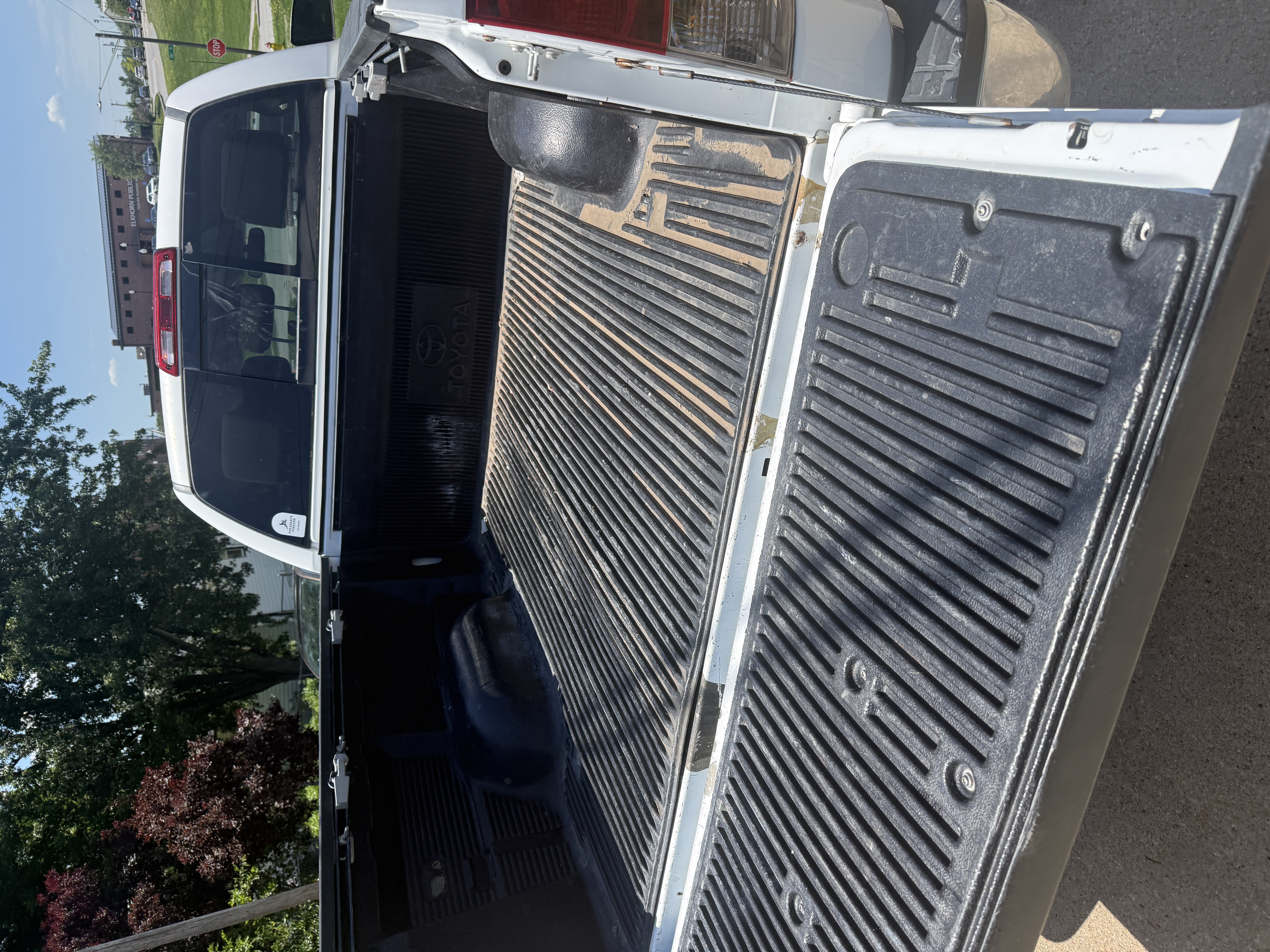 Used 2007 Toyota Tundra SR5 AWD/4WD image 2