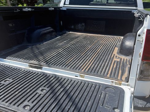 Used 2007 Toyota Tundra SR5 AWD/4WD image 2