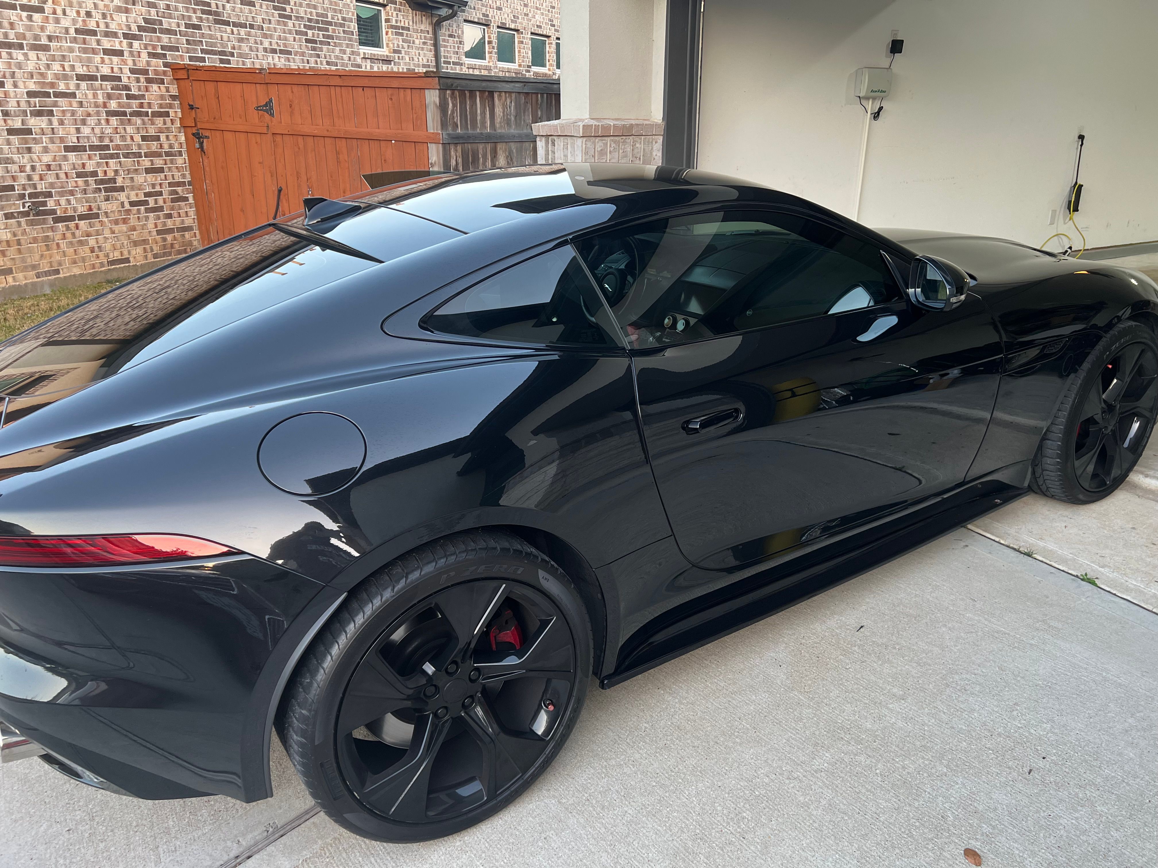 Used 2022 Jaguar F-TYPE Coupe RWD image 13