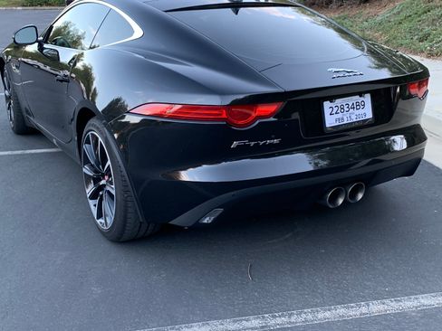 Used 2017 Jaguar F-TYPE Coupe image 5