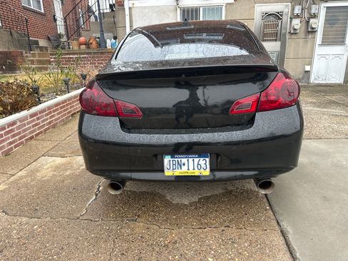 Used 2012 INFINITI G37 x Sedan w/ Premium Pkg image 4