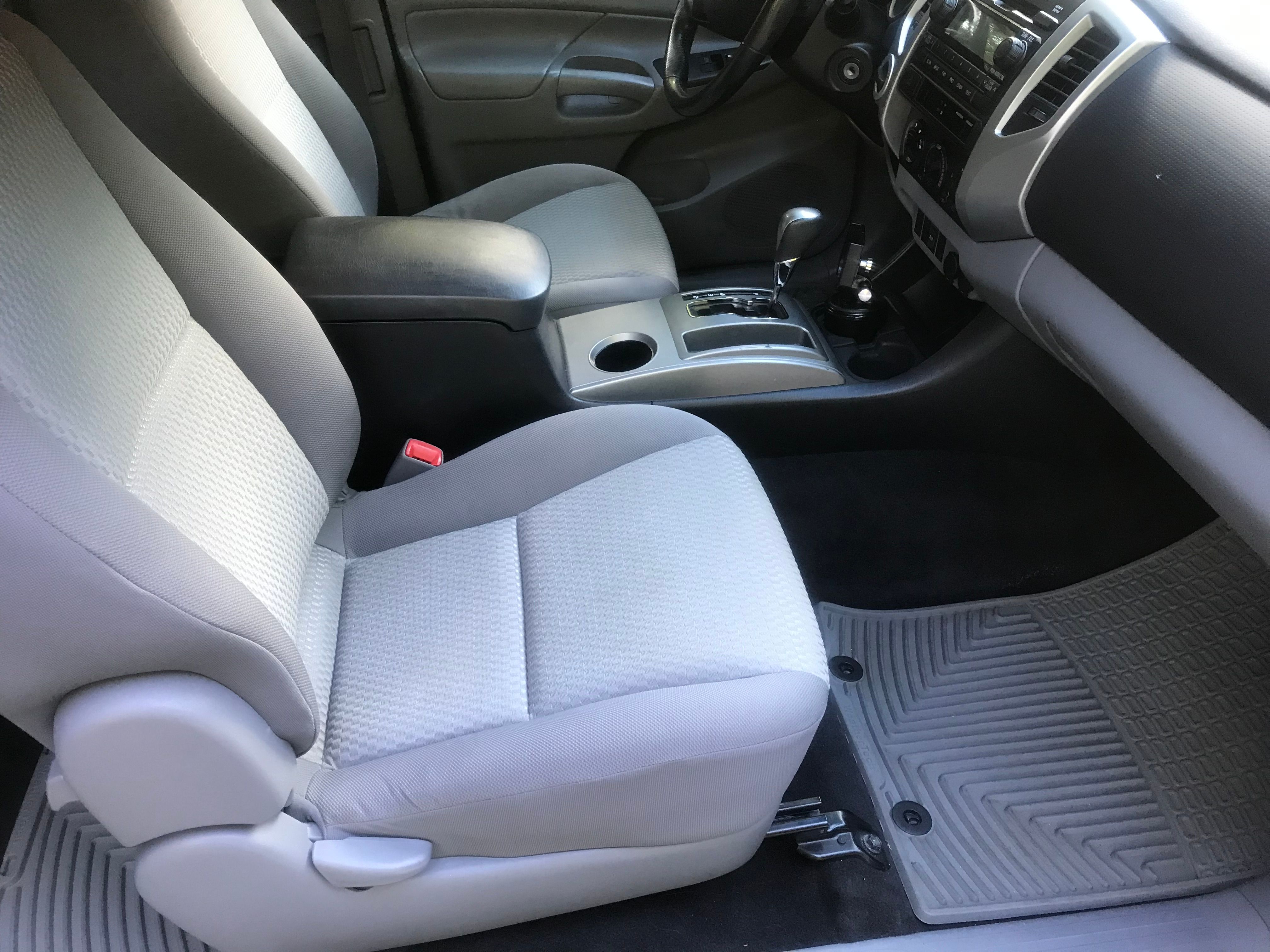 Used 2012 Toyota Tacoma 4x4 Access Cab V6 w/ SR5 Pkg image 14