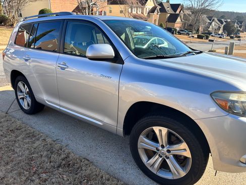 Used 2008 Toyota Highlander Sport image 1
