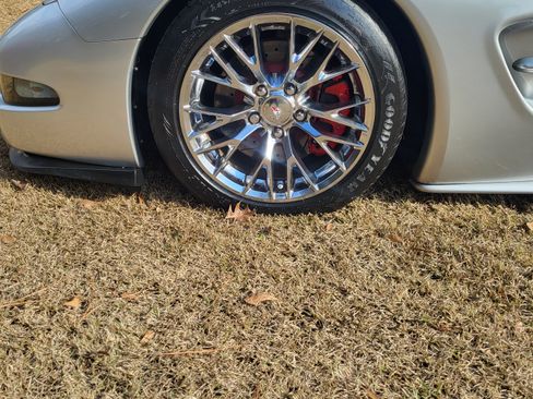 Used 2001 Chevrolet Corvette Convertible w/ Preferred Equipment Group2 image 8