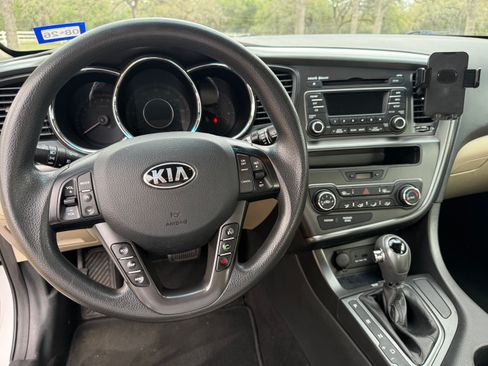 Used 2013 Kia Optima LX image 10