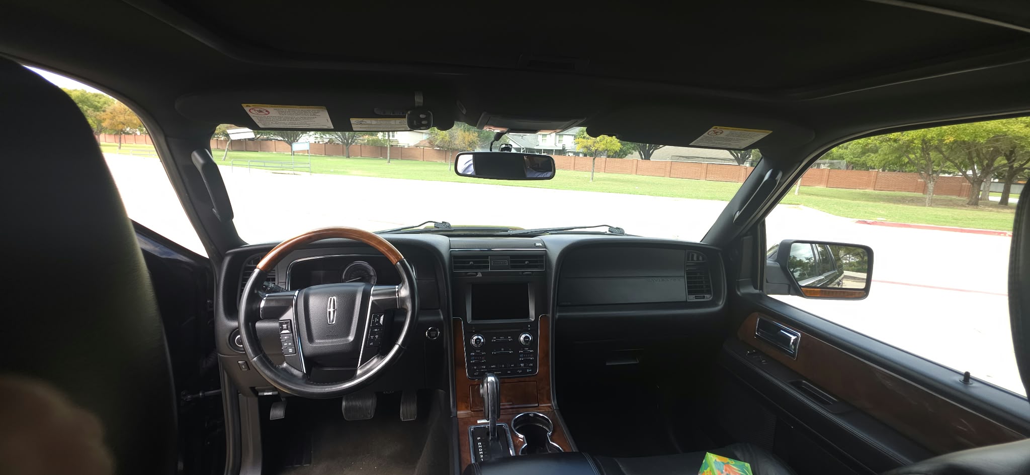 Used 2016 Lincoln Navigator L Select AWD/4WD image 19
