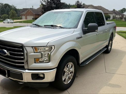 Used 2015 Ford F150 XLT w/ Equipment Group 302A Luxury AWD/4WD image 1