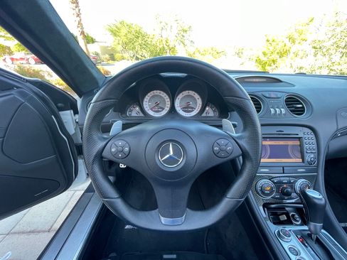 Used 2009 Mercedes-Benz SL 63 AMG image 16