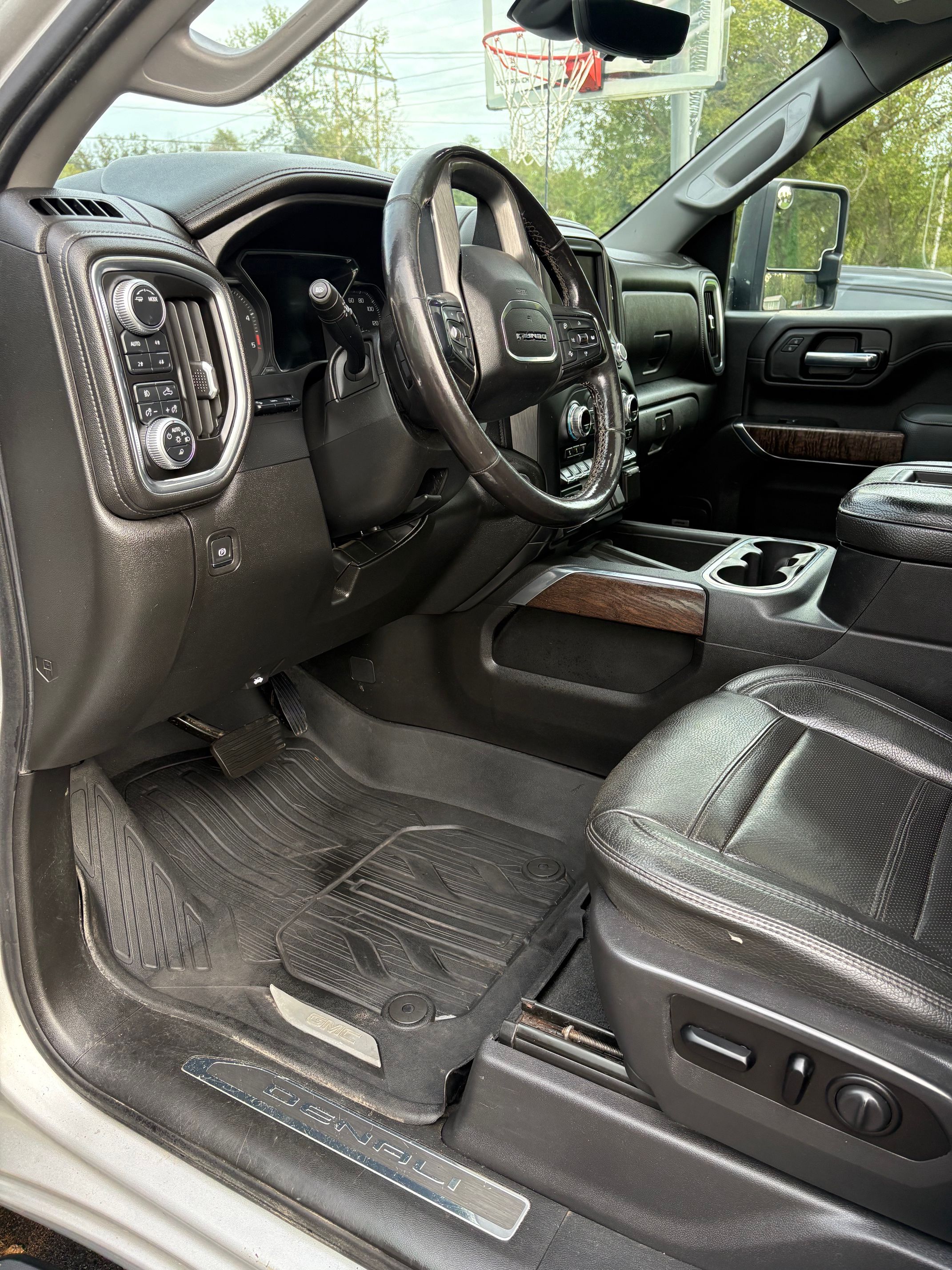 Used 2020 GMC Sierra 2500 Denali w/ Denali Ultimate Package AWD/4WD image 14