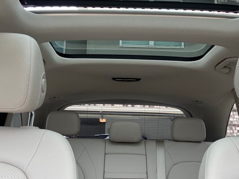 Used 2019 Mercedes-Benz GLC 300 image 13