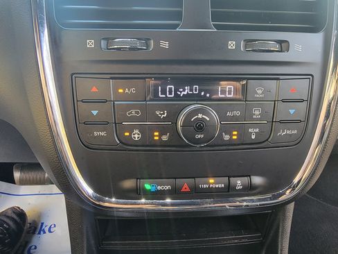 Used 2019 Dodge Grand Caravan GT image 9