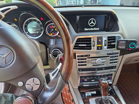 Used 2010 Mercedes-Benz E 350 Coupe image 26