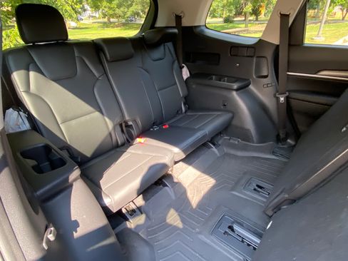 Used 2020 Kia Telluride LX image 12